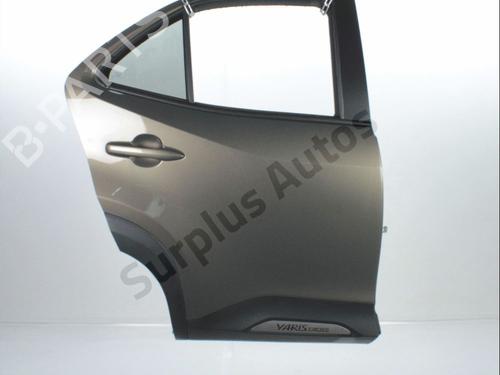 Used Right rear door TOYOTA YARIS CROSS (MXP_) 1.5 Hybrid (MXPJ10) (116 hp) 31986902
