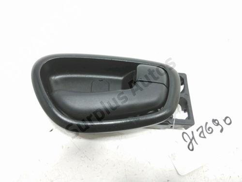 rear-right-interior-door-handle-hyundai-i10-i-pa-2007-2008-2009-2010-2011-2012-2013-2014-2015-2016-2017-2018-30999887 main image