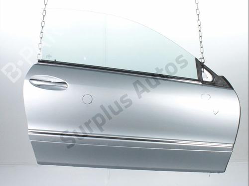 Puerta delantera derecha Puerta delantera derecha MERCEDES-BENZ CLK (C209) CLK 280 (209.354) (231 hp) 37017819 37017819