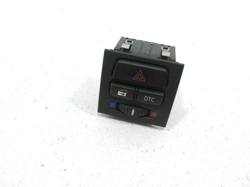 warning-switch-bmw-3-e90-2004-2005-2006-2007-2008-2009-2010-2011-2012-30990151 main image