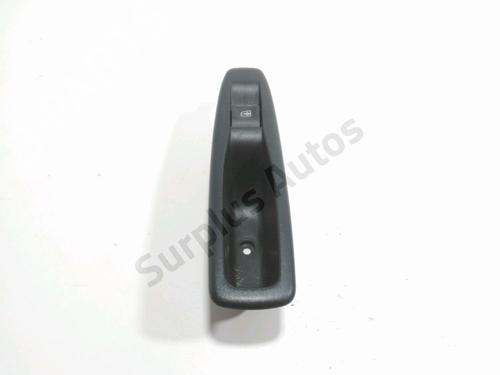 Used Right rear window switch Right rear window switch RENAULT CAPTUR I (J5_, H5_) 0.9 TCe 90 (90 hp) 30723756 30723756