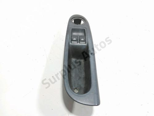 left-front-window-switch-renault-clio-ii-bb_-cb_-1998-1999-2000-2001-2002-2003-2004-2005-2006-2007-2008-2009-2010-2011-2012-2013-2014-2015-2016-31914099 main image
