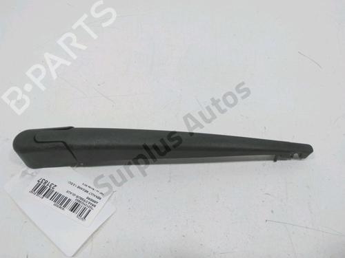 Used Rear windshield wiper arm RENAULT MEGANE III Hatchback (BZ0/1_, B3_) 1.5 dCi (BZ09, BZ0D, BZ1W, BZ29, BZ14) (110 hp) 31007435