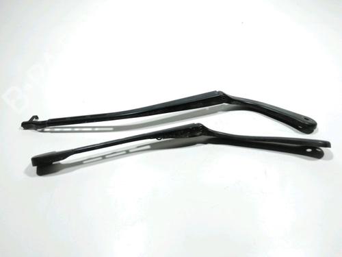 Used Front windshield wiper arm Front windshield wiper arm 37789765 37789765