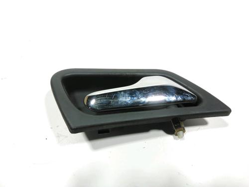 Used Front right interior door handle Front right interior door handle 37774948 37774948