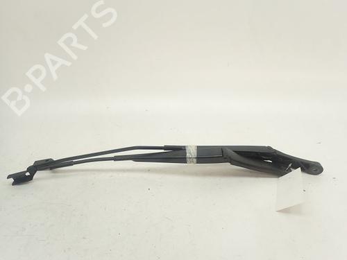 Used Front windshield wiper arm Front windshield wiper arm 37789808 37789808