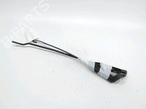 Used Front windshield wiper arm OPEL CORSA C (X01) 1.0 (F08, F68) (60 hp) 31007858