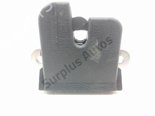 Used Tailgate lock VW GOLF VII (5G1, BQ1, BE1, BE2) 1.6 TDI (105 hp) 31001737