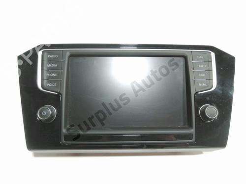 display-monitor-vw-passat-b8-variant-3g5-cb5-2014-28229830 main image