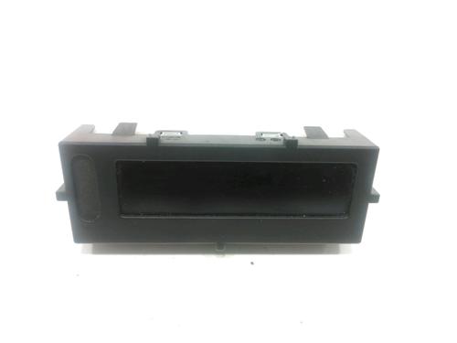 Used Display monitor RENAULT MEGANE III Hatchback (BZ0/1_, B3_) 1.5 dCi (BZ0C) (90 hp) 30990687