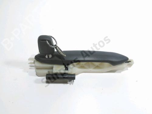 front-left-exterior-door-handle-opel-karl-c16-2015-2016-2017-2018-2019-30086440 main image