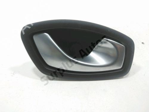 Used Front right interior door handle Front right interior door handle 30996269 30996269