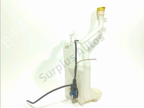 Used Windscreen washer tank Windscreen washer tank 39260889 39260889