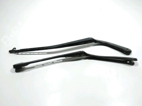 Used Front windshield wiper arm Front windshield wiper arm BMW 3 (E90) 320 d (177 hp) 37789765 37789765