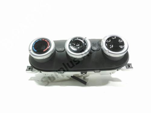 Used Climate control Climate control 28228324 28228324