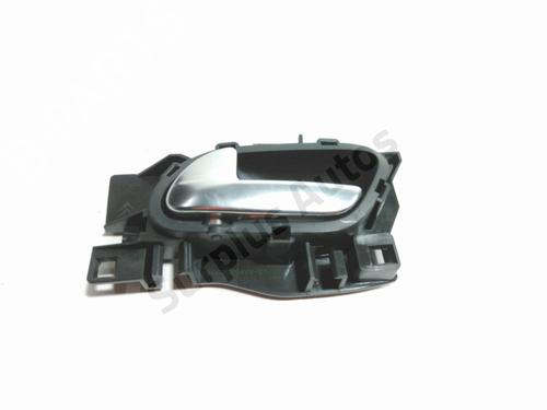 rear-left-interior-door-handle-peugeot-208-i-ca_-cc_-2012-2013-2014-2015-2016-2017-2018-2019-2020-2021-30101931 main image