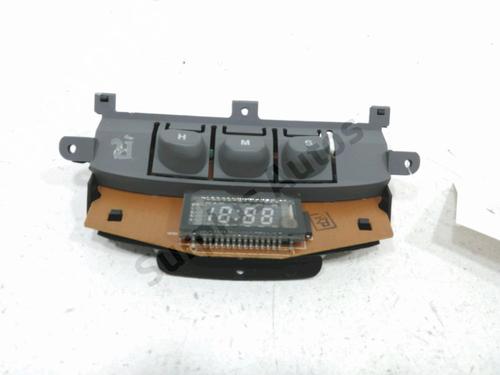 Used Display monitor KIA CARENS I MPV (FC, FJ) 2.0 CRDi (113 hp) 30992285