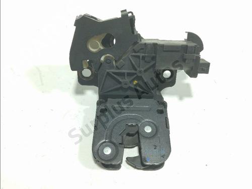 Used Tailgate lock Tailgate lock AUDI A3 Sportback (8PA) 1.9 TDI (105 hp) 39765587 39765587