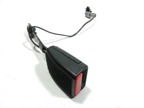Used Seat buckle PEUGEOT 208 I (CA_, CC_) 1.2 VTi 68 / PureTech 68 (68 hp) 28234730