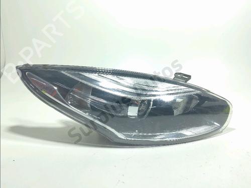 right-headlight-renault-megane-iii-hatchback-bz01_-b3_-2008-36661207 main image
