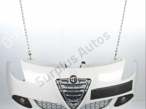 Used Front bumper Front bumper ALFA ROMEO GIULIETTA (940_) 2.0 JTDM (940.FXL1A) (140 hp) 40213285 40213285