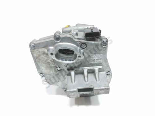 Used AC compressor AC compressor RENAULT CLIO V (B7_) 1.6 E-TECH 140 (B7MU) (140 hp) 37764549 37764549