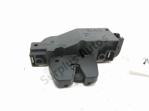 Used Tailgate lock PEUGEOT 307 CC (3B) 2.0 HDi 135 (136 hp) 28260760
