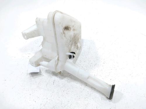 Used Windscreen washer tank TOYOTA YARIS (_P9_) 1.0 VVT-i (KSP90_, KSP90R) (69 hp) 31008709