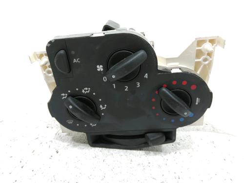 AC Styreenhet / Manøvreringsenhet DACIA LOGAN MCV (KS_) 1.5 dCi (KS0W) (86 hp) 30988445