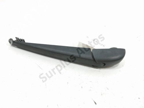 Used Rear windshield wiper arm Rear windshield wiper arm 37789608 37789608