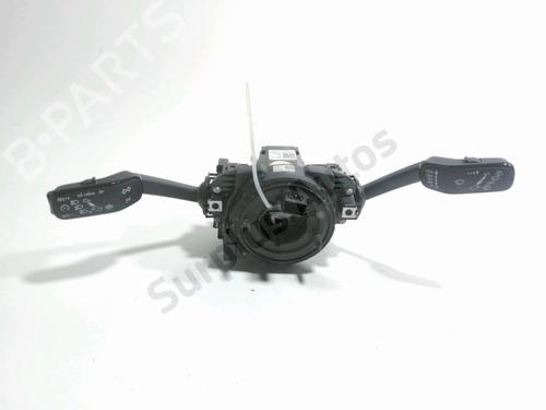 steering-wheel-controls-skoda-fabia-iii-nj3-2014-2015-2016-2017-2018-2019-2020-2021-33421153 main image