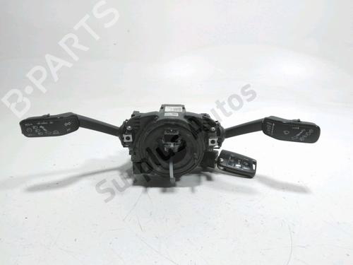 Used Steering wheel controls Steering wheel controls SKODA FABIA III Estate (NJ5) 1.4 TDI (90 hp) 34616389 34616389