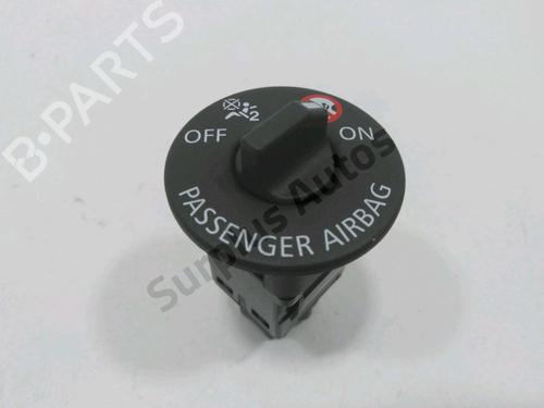 Andre Andre RENAULT CLIO IV (BH_) 1.5 dCi 75 (75 hp) 33903848 33903848