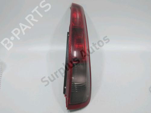 Used Right taillight NISSAN X-TRAIL I (T30) 2.2 dCi 4x4 (136 hp) 31006385