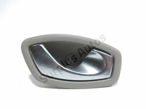 front-right-interior-door-handle-renault-megane-iii-hatchback-bz01_-b3_-2008-36314682 main image
