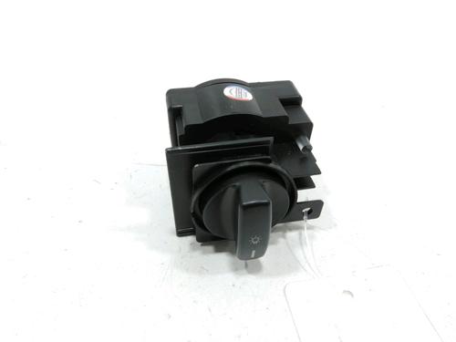 Used Headlight switch MERCEDES-BENZ A-CLASS (W169) A 180 CDI (169.007, 169.307) (109 hp) 30989065