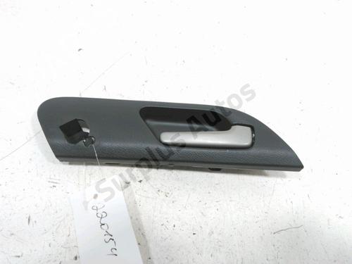 Used Front right interior door handle Front right interior door handle HONDA CIVIC VII Hatchback (EU, EP, EV) 1.4 iS (EP1, EU5, EU7) (90 hp) 30996199 30996199