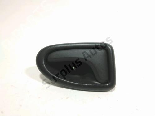Venstre fortil invendig håndtag Venstre fortil invendig håndtag RENAULT CLIO II (BB_, CB_) 1.2 (BB0A, BB0F, BB10, BB1K, BB28, BB2D, BB2H, CB0A,... (58 hp) 34262626 34262626