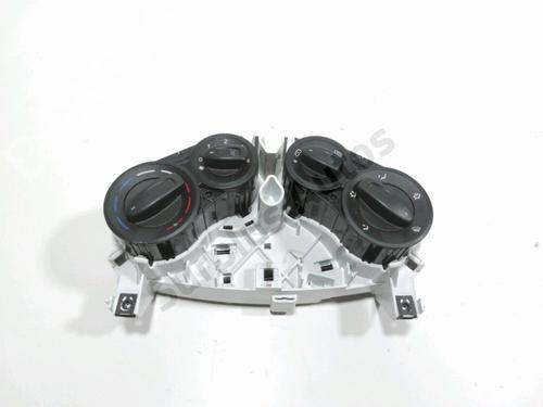 Used Climate control Climate control 28333377 28333377