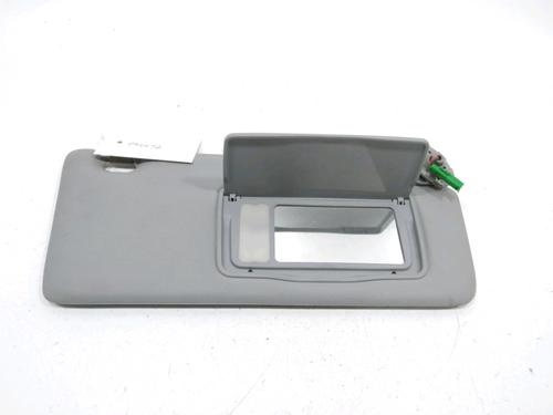 Used Right sun visor Right sun visor 31002582 31002582