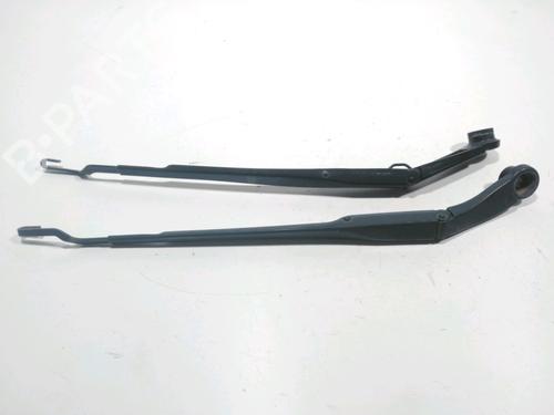 front-windshield-wiper-arm-kia-carens-iv-2013-28271816 main image