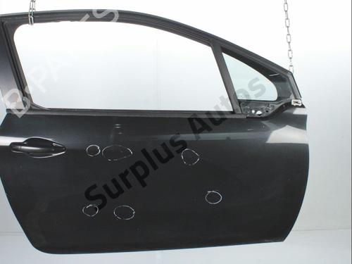 right-front-door-peugeot-208-i-ca_-cc_-2012-2013-2014-2015-2016-2017-2018-2019-2020-2021-34363197 main image