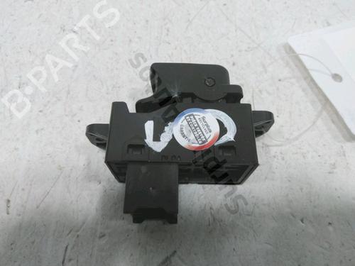 Right front window switch HYUNDAI i20 I (PB, PBT) 1.4 CRDi | BP37772971I26 - Image 2