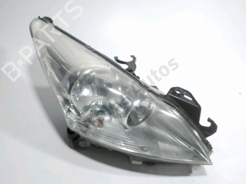 Phare droit PEUGEOT 5008 (0U_, 0E_) 2.0 HDi 150 / BlueHDi 150 (150 hp) 32311346