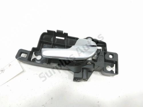 Used Rear right interior door handle Rear right interior door handle 37779782 37779782