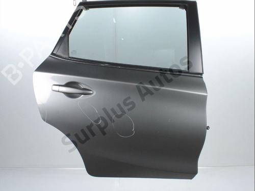 right-rear-door-nissan-pulsar-hatchback-c13-2014-33191135 main image