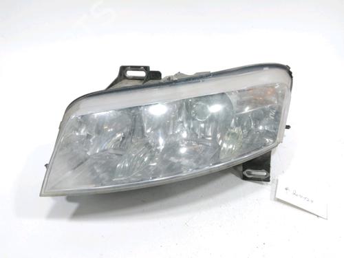 Used Left headlight FIAT STILO (192_) 1.9 D Multijet (120 hp) 31005208