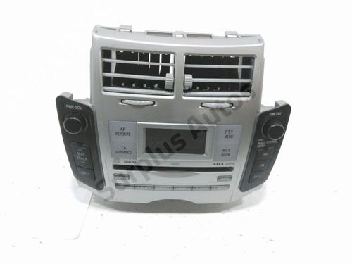 Used Radio TOYOTA YARIS (_P9_) 1.4 D-4D (NLP90_, NLP90R) (90 hp) 30992044