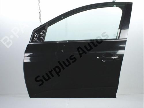 left-front-door-renault-megane-iv-hatchback-b9amn_-2015-34616816 main image