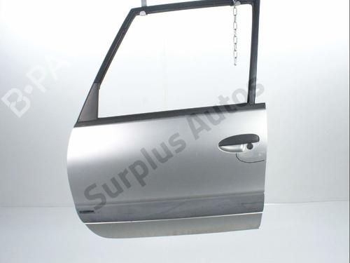 Puerta delantera izquierda RENAULT ESPACE III (JE0_) 2.2 12V TD (JE0E, JE0H, JE0P) (113 hp) 28244354